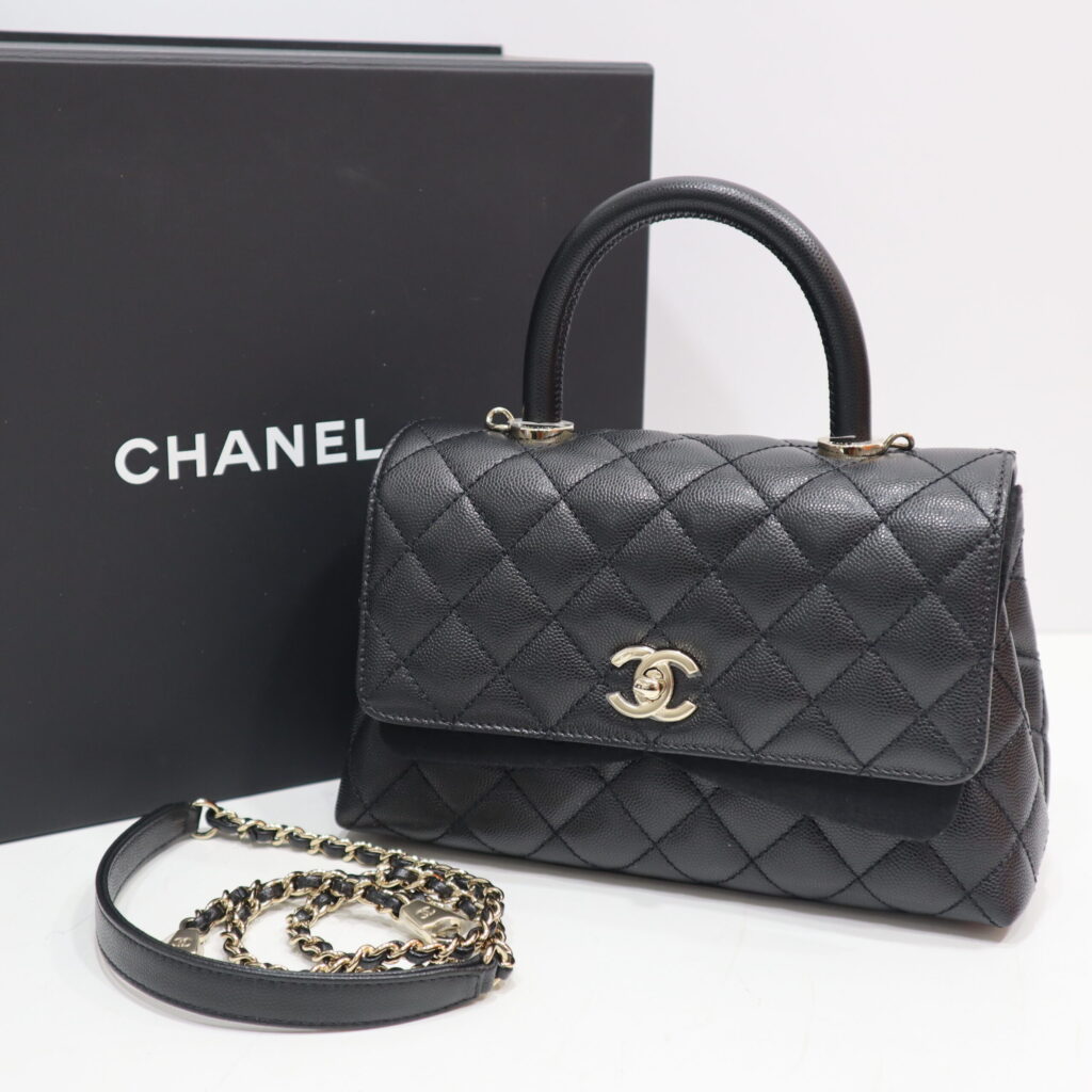 シャネル ココハンドル XS ブラック キャビアスキン