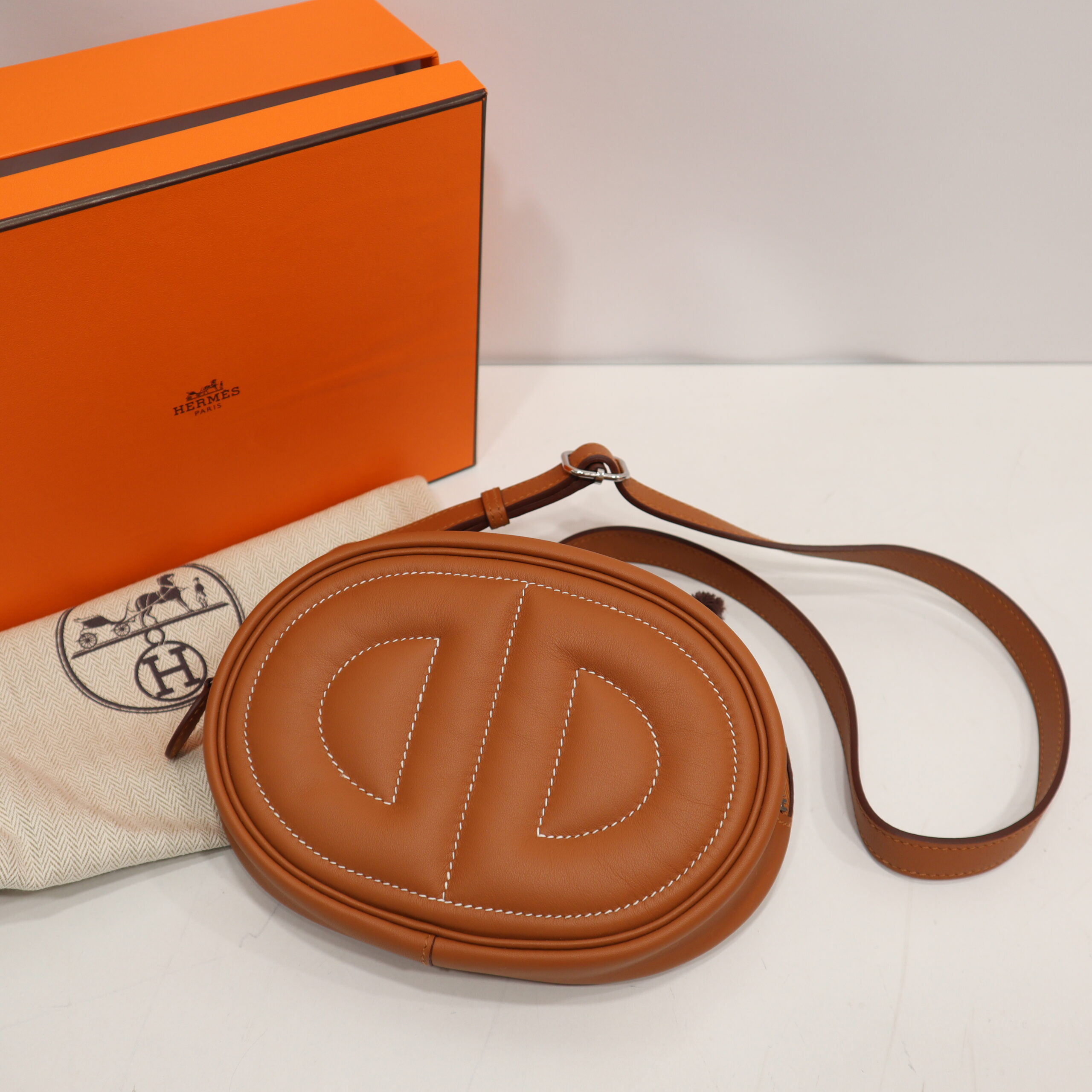 エルメス インザループ ヴェルソ U刻印