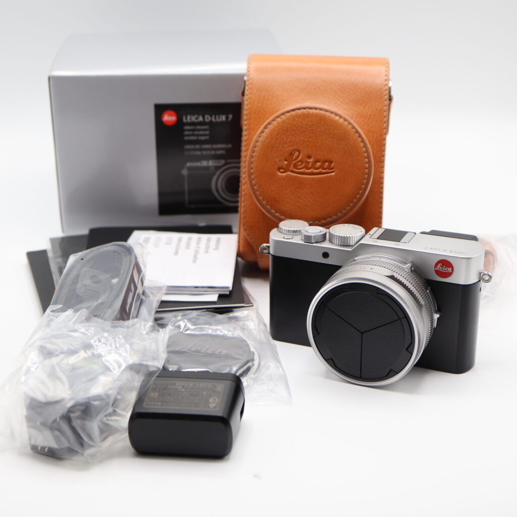 カメラ　LEICA　D-LUX7　未使用
